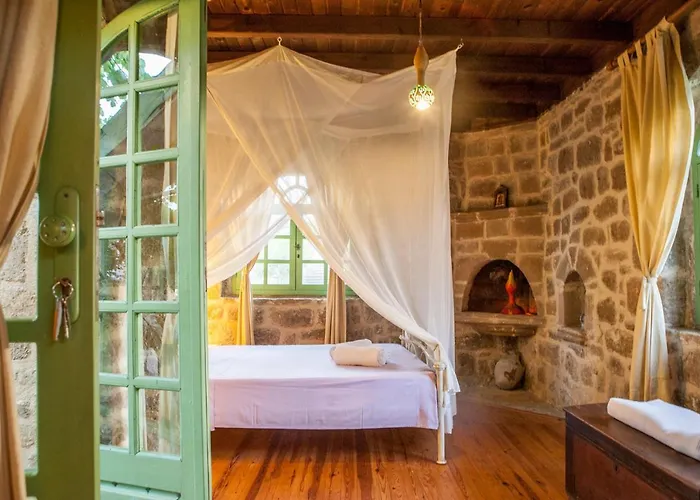 Oliveyard Stone Built House- With Pool Non Chlorin